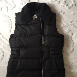 NWT Vera Wang Black Fitted Puffy Vest